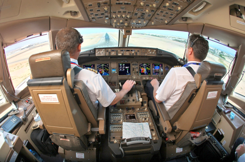 B777 Cockpit